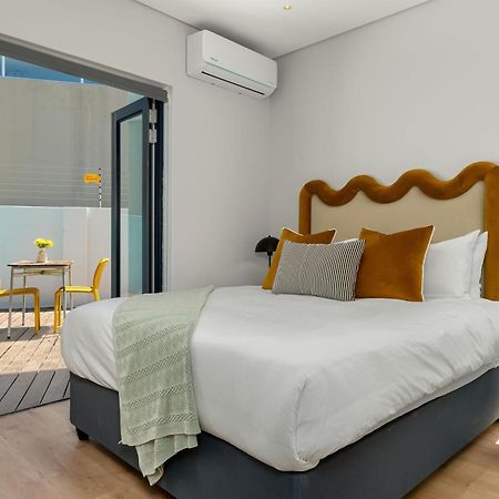 Neighbourgood 1St Crescent Hotel Кейптаун Екстериор снимка