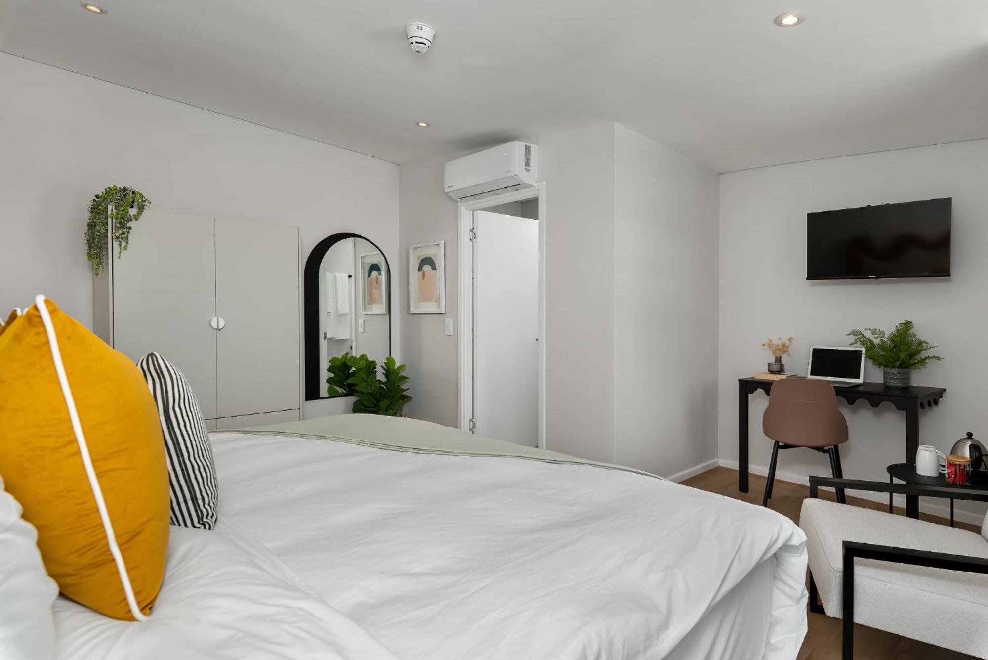 Neighbourgood 1St Crescent Hotel Кейптаун Екстериор снимка